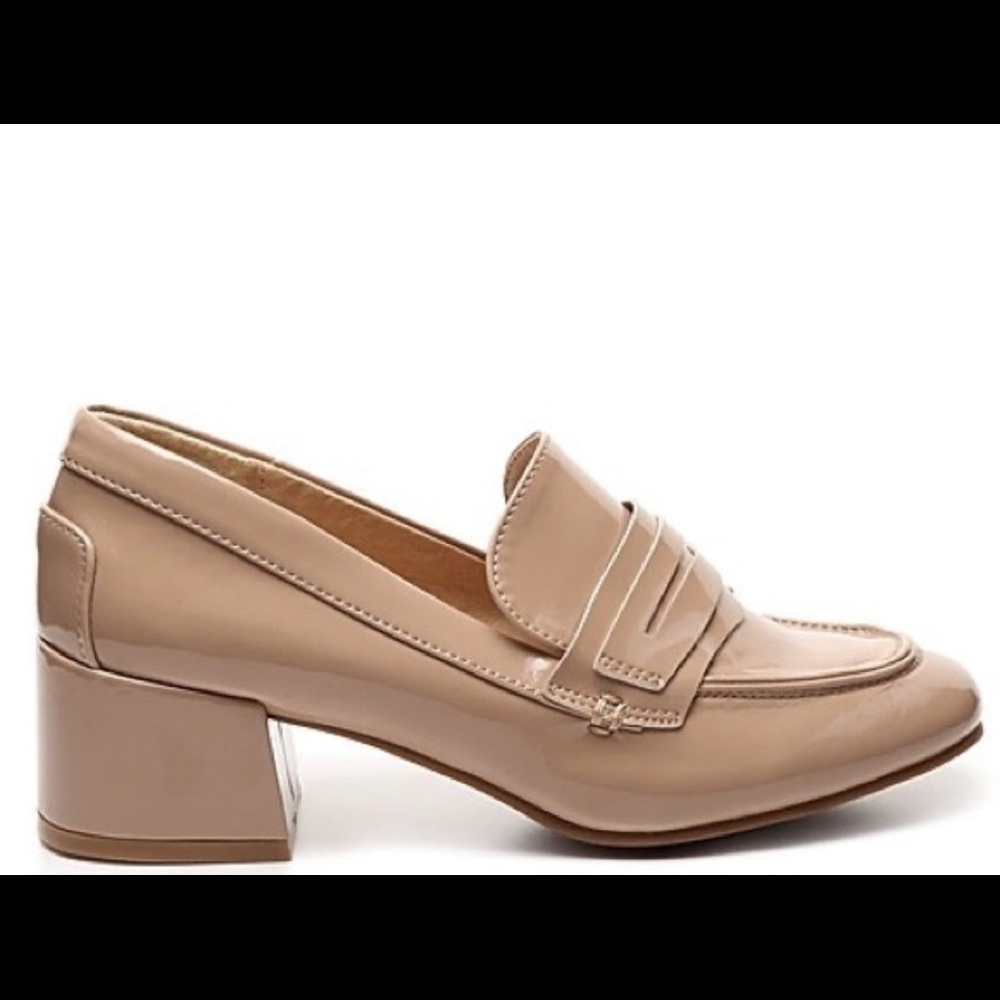 Chinese Laundry “Z-Magic” Nude loafers